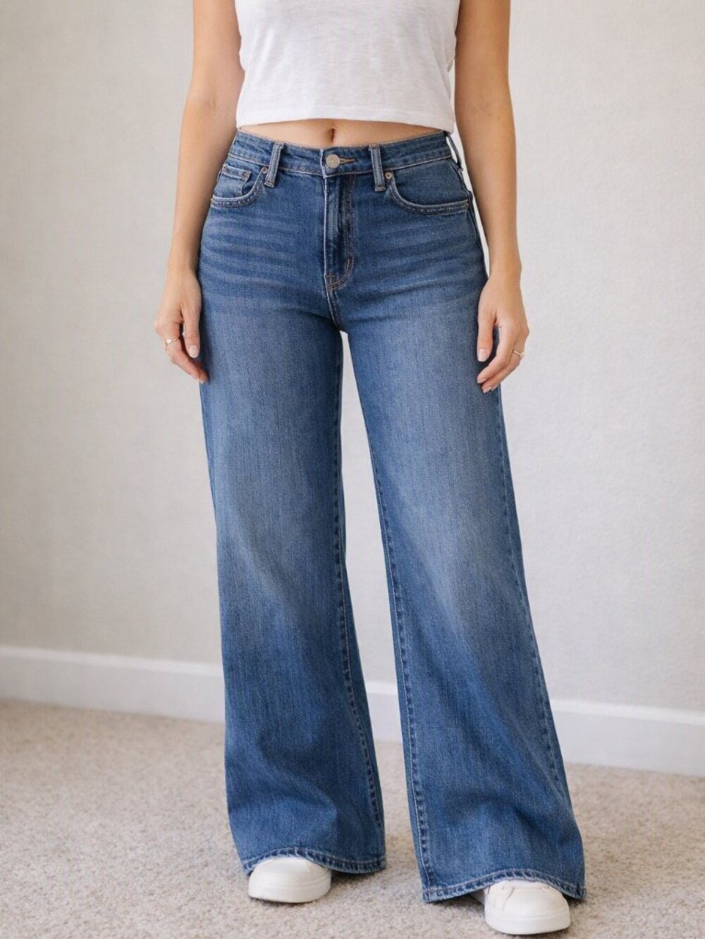 Red Bottoms Wide‑Leg Jeans – Women’s Stretch Denim